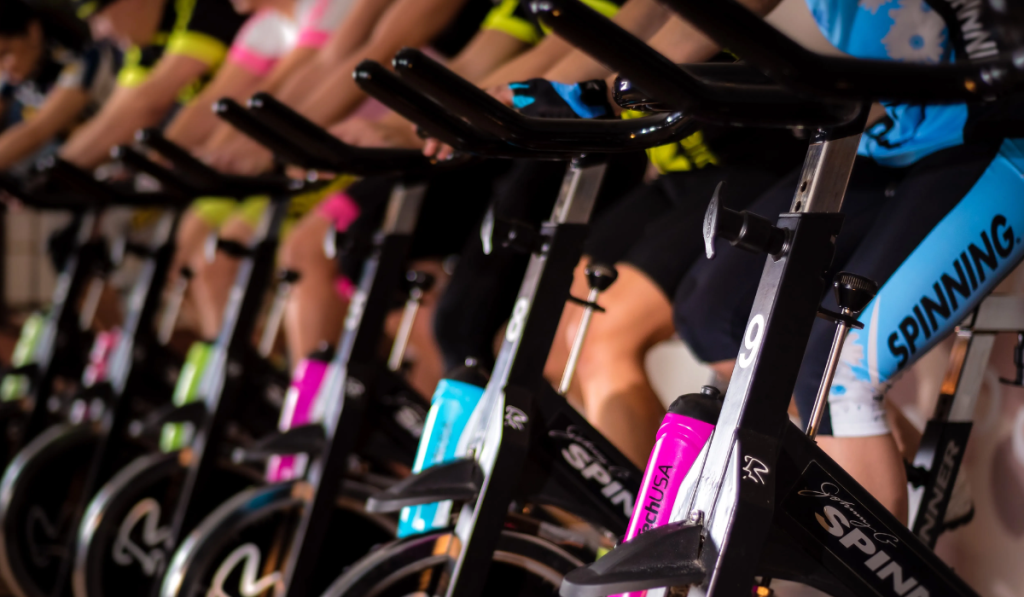 Componentes y funcionamiento de la bicicleta de spinning