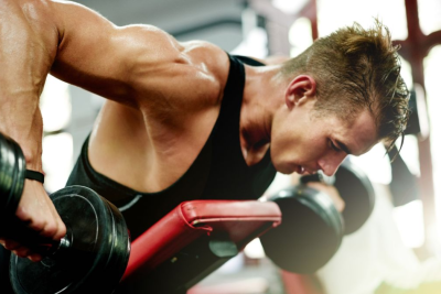 Musculación: Qué es, beneficios, ejercicios básicos y cómo empezar