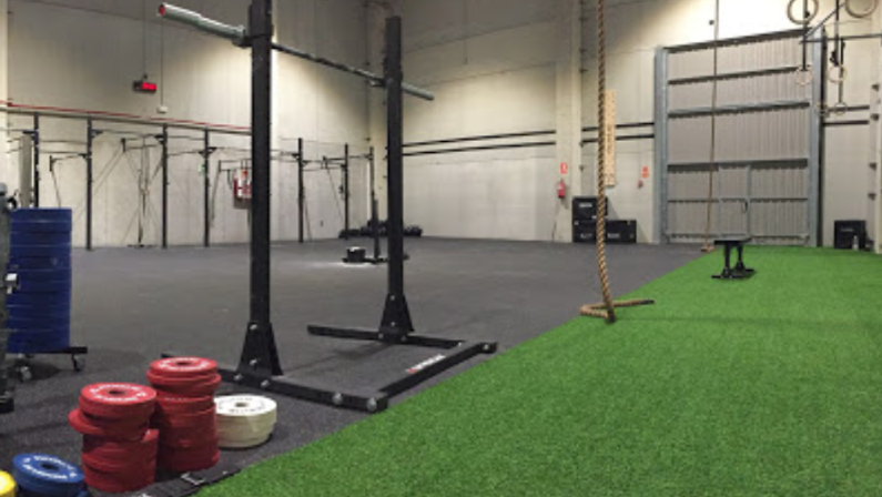 Foto del interior del gimnasio CrossFit Berkana Santiago