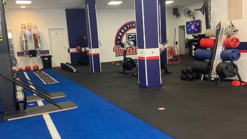 Foto del interior del gimnasio F45 Training Plaza Utrillas Zaragoza