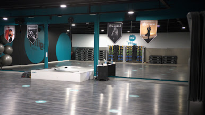 Foto del interior del gimnasio Synergym Pamplona Buztintxuri