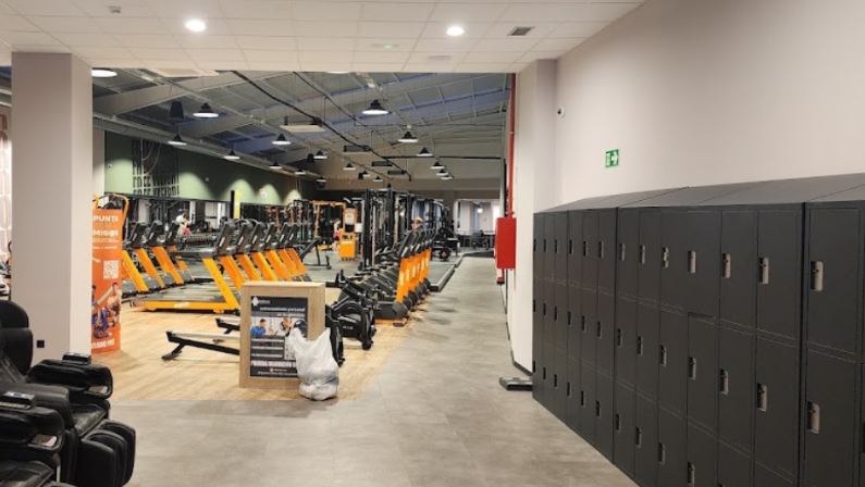 Foto del interior del gimnasio Basic Fit Gijon Avenida de Portugal