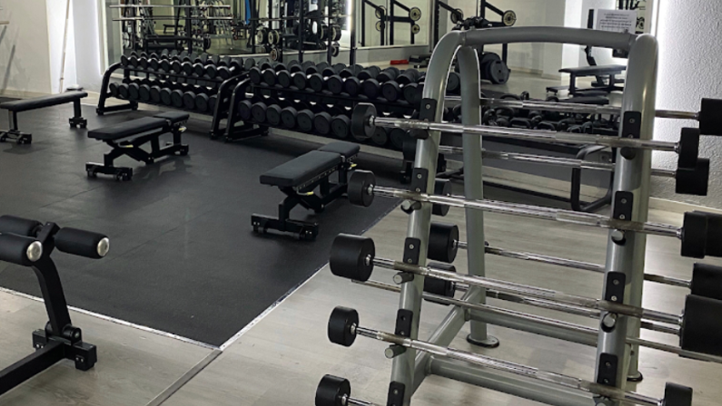 Foto del interior del gimnasio Centro Deportivo ATLAS