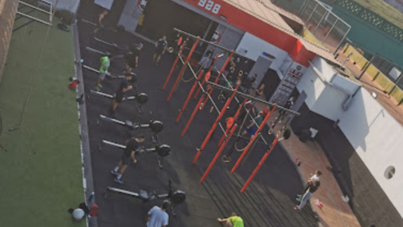 Foto del exterior del gimnasio CrossFit 928