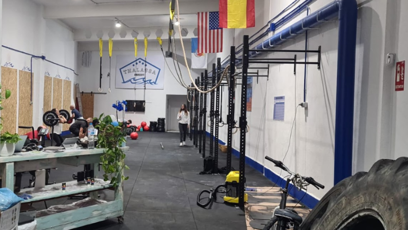 Foto del interior del gimnasio CrossFit Thalassa Denia