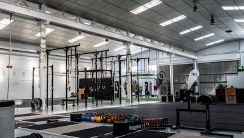 Foto del interior del gimnasio Smile Box Fitness 24 horas