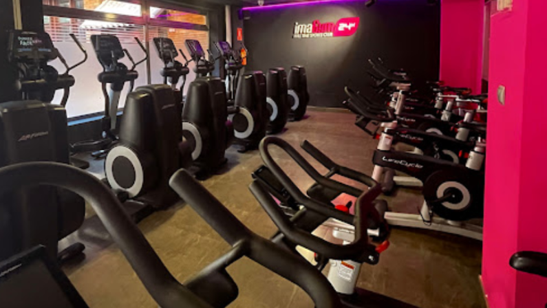 Foto del interior del gimnasio imaGym Santander Centro